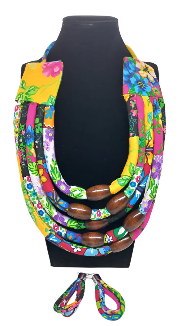 Collar Mikaela