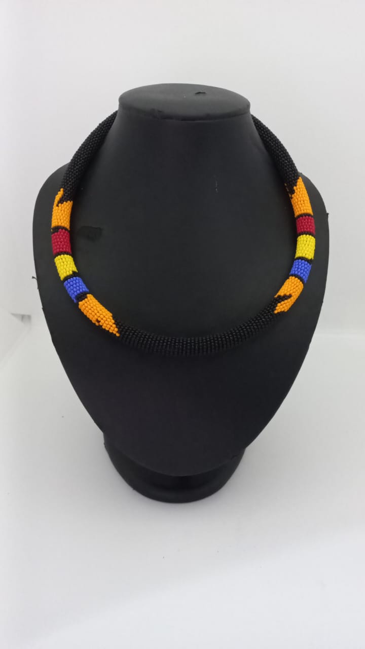 Collar Maasai - Negro
