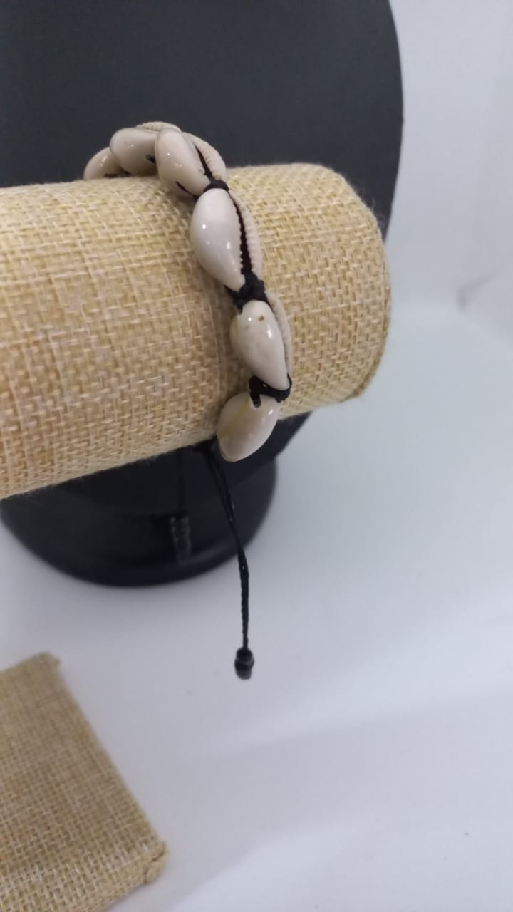 Pulsera de Caracoles Cowrie