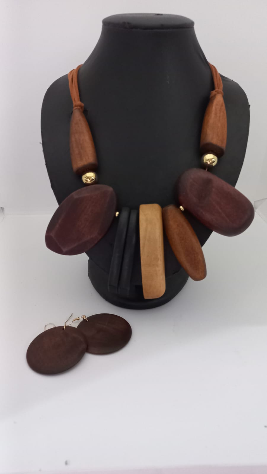 Collar Boho - Diseño de lágrima con cuentas de madera