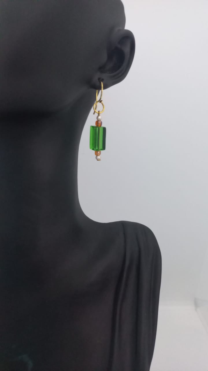 Aretes Krobo Green